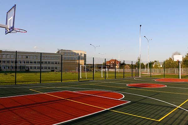 Спортивная площадка